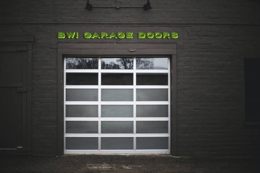 Garage Door Repair Olney – 4 Signs Your Garage Door Needs Repair
