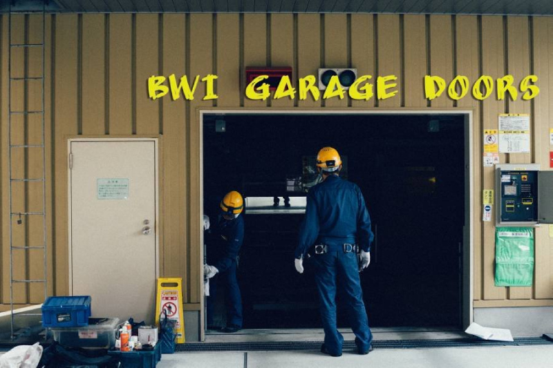 garage door repair Crofton